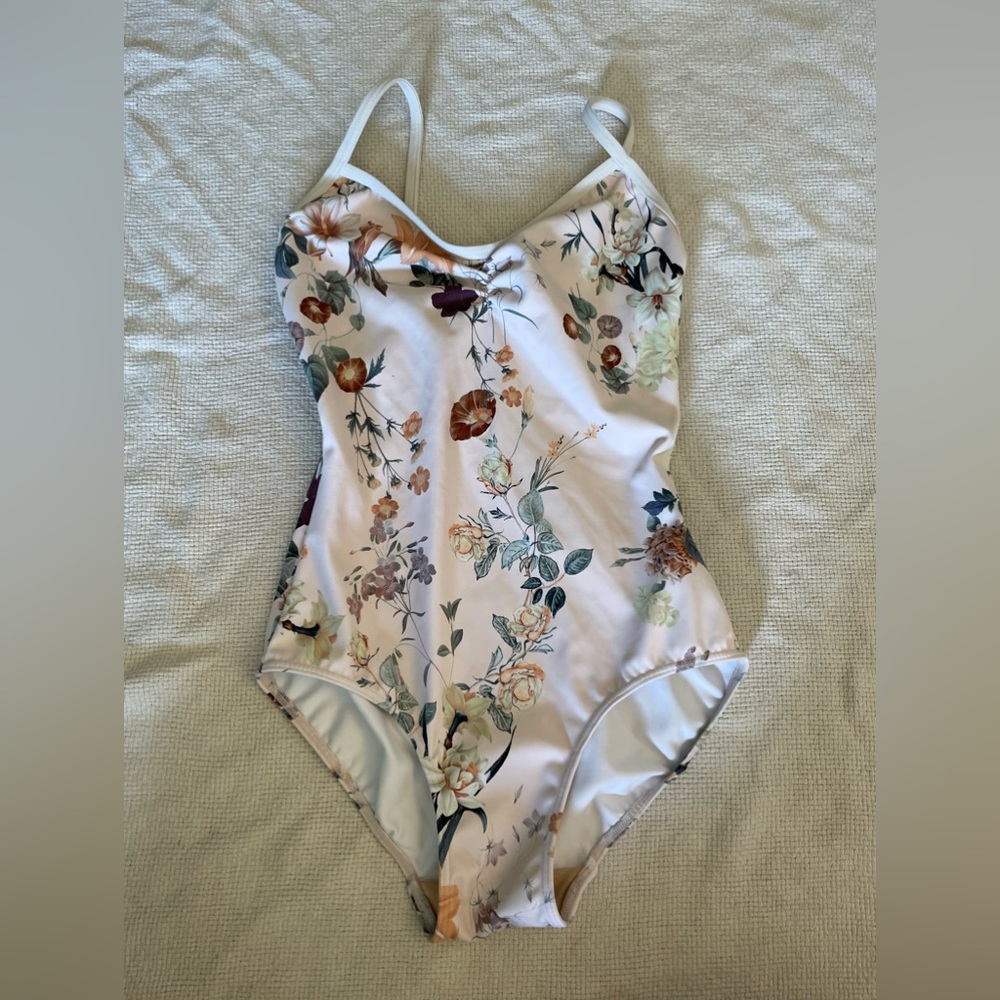 Eleve Leotard